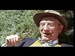 Frau zum ersten Mal einfach pirno geteilt