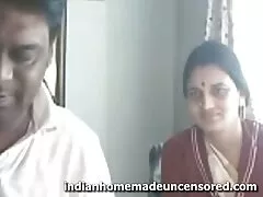 Wunderbare vollbusige Milf auf Cam einfach pirno