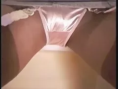 Erstaunliche ungarische einfachporno dildo Milf, die am Pool reitet